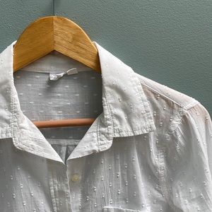 • GAP BUTTON DOWN TOP •